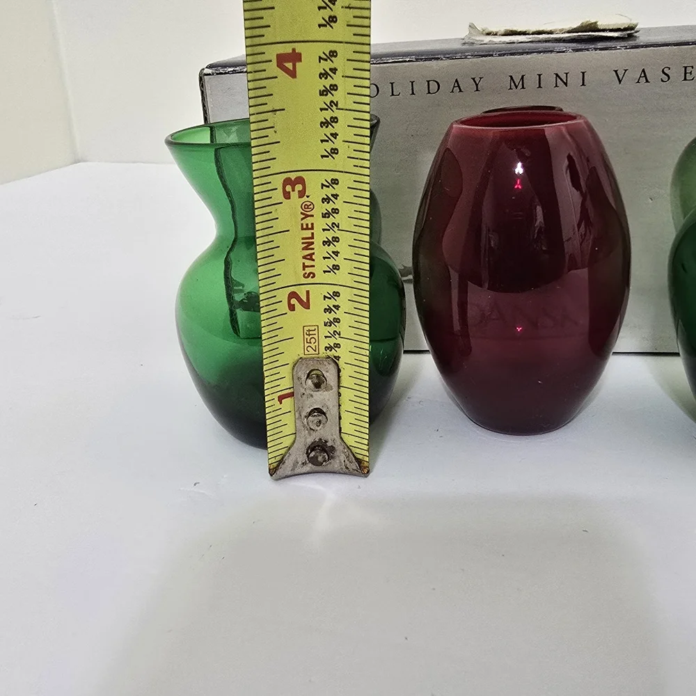 boxed DANSK‎ Mini Holiday Vases Set Glass Red Green Christmas Holiday Home Decor